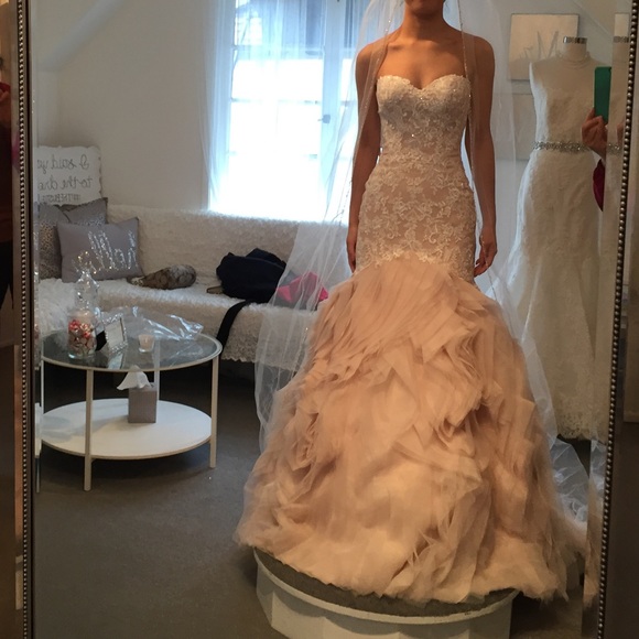 Stunning Stella York wedding gown NWOT - Picture 2 of 10